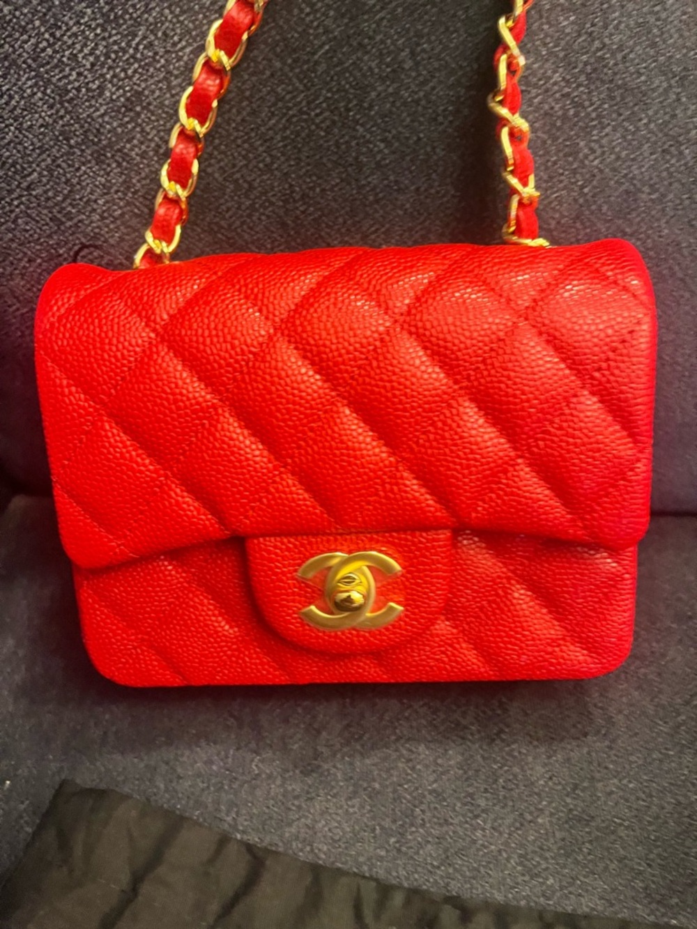 Chanel Quilted Mini Flap Bag in Bright Red leather - Picture 3 of 9
